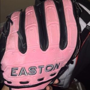 Softball mitt
